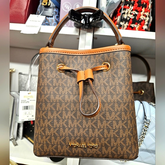 Nwt mk mini bucket satchel - Picture 1 of 1